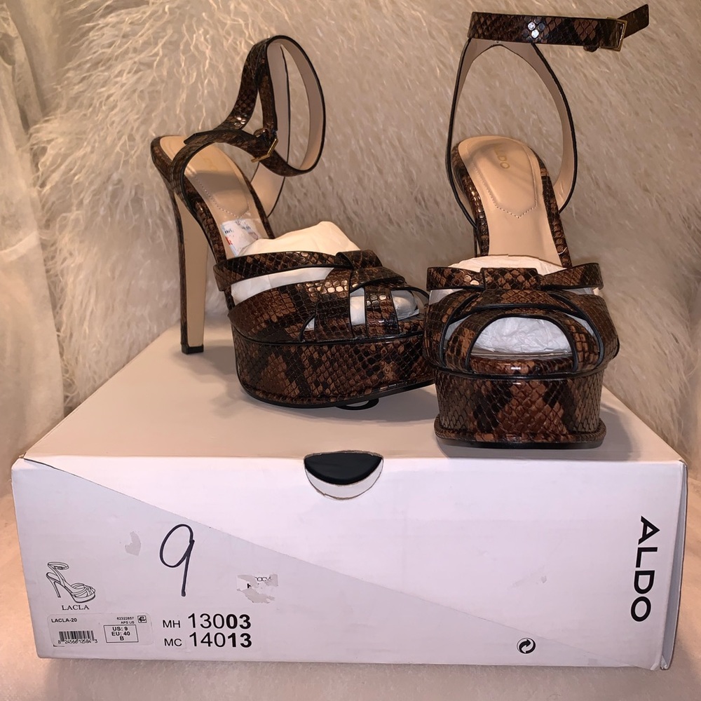 Aldo Peep toe Heels